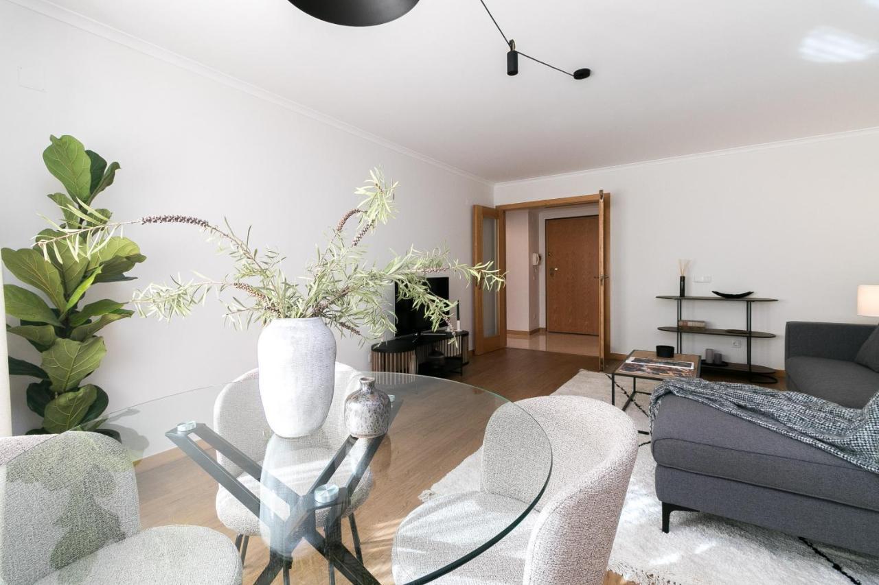 Premium Flat In Upscale Area, Balcony, Parking Apartment Lisbon Exterior photo